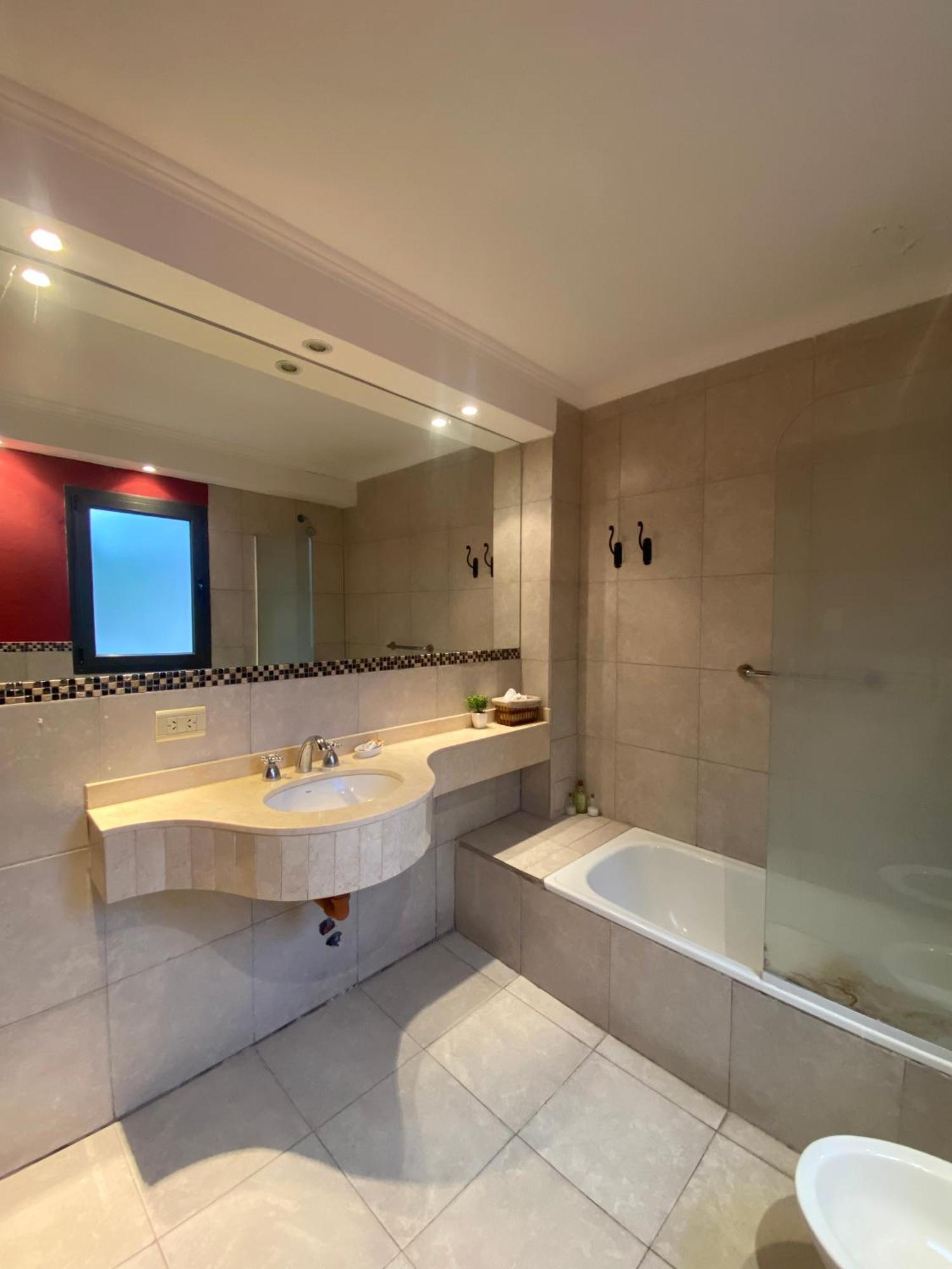 Hotel Las Chirimoyas Salta Luaran gambar